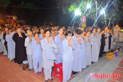 Cérémonie à la mémoire des héros, des morts et des participants au mouvement Xo Viêt Nghê Tinh - ảnh 2